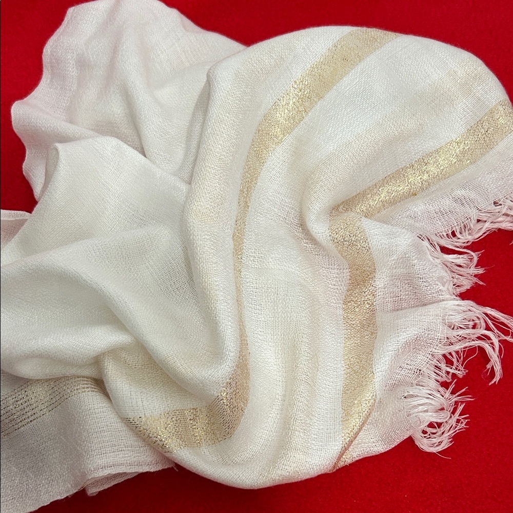 Elegant Cream and Gold Women's Scarf